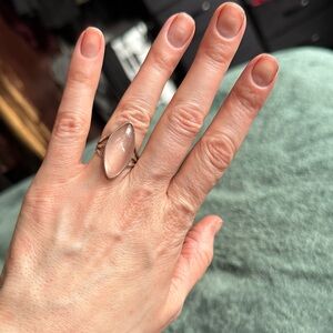 Elegant Rose Quartz Ring